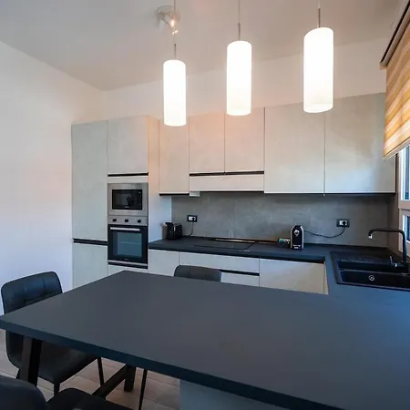 Elegante E Moderno A Daire *