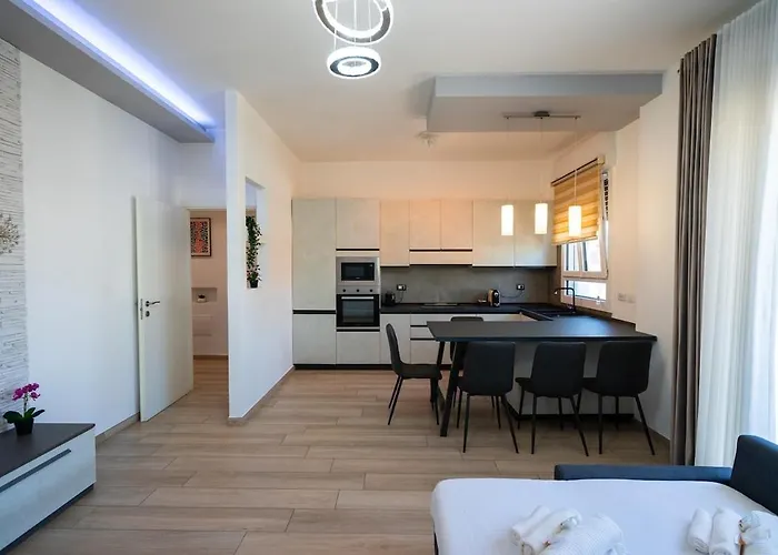 Elegante E Moderno A Ravenna